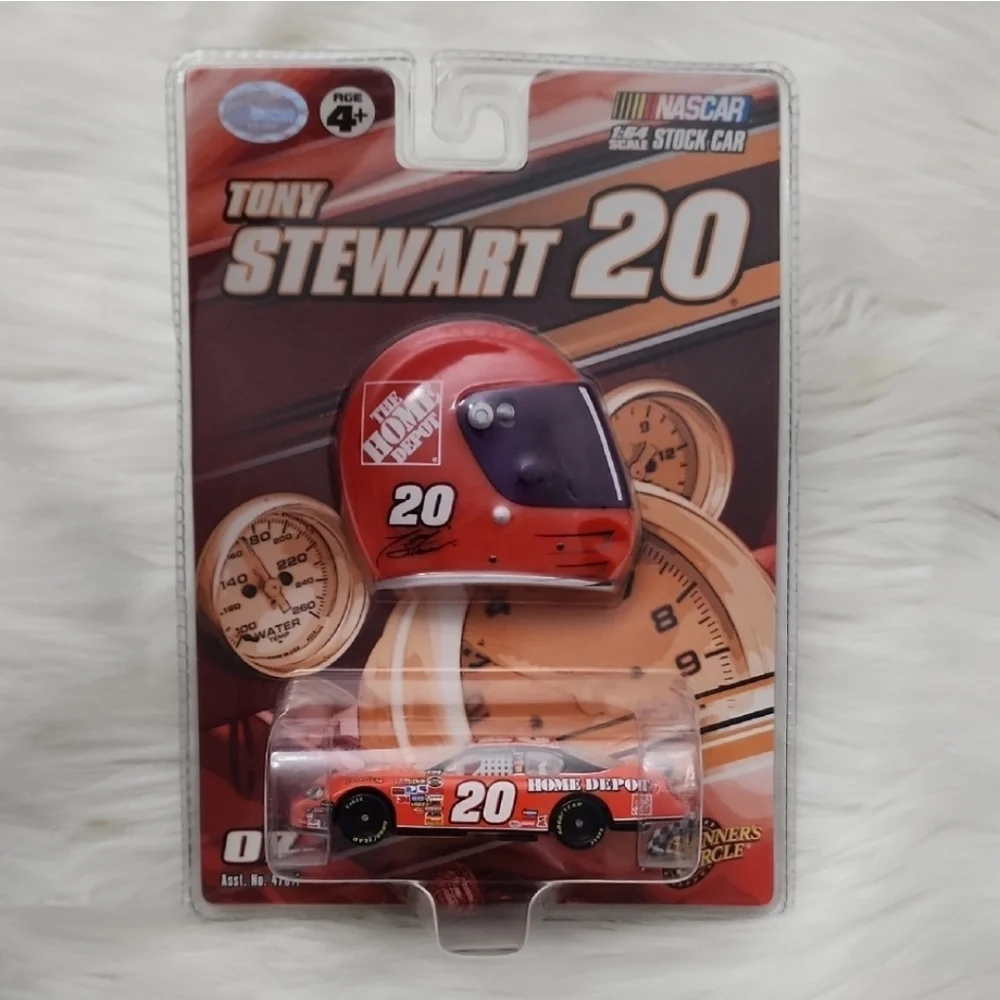 Tony Stewart with Helmet #20 1:64 Scale Stock Car 2007 The Home Depot